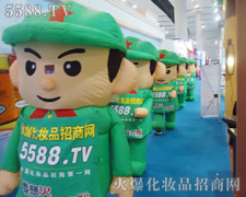 ���R�Ĳ���̤����һ�N�Զ����N����΢Ц�����˟o�޵ğ���