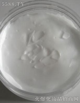 ��Ȫ��Ħ��